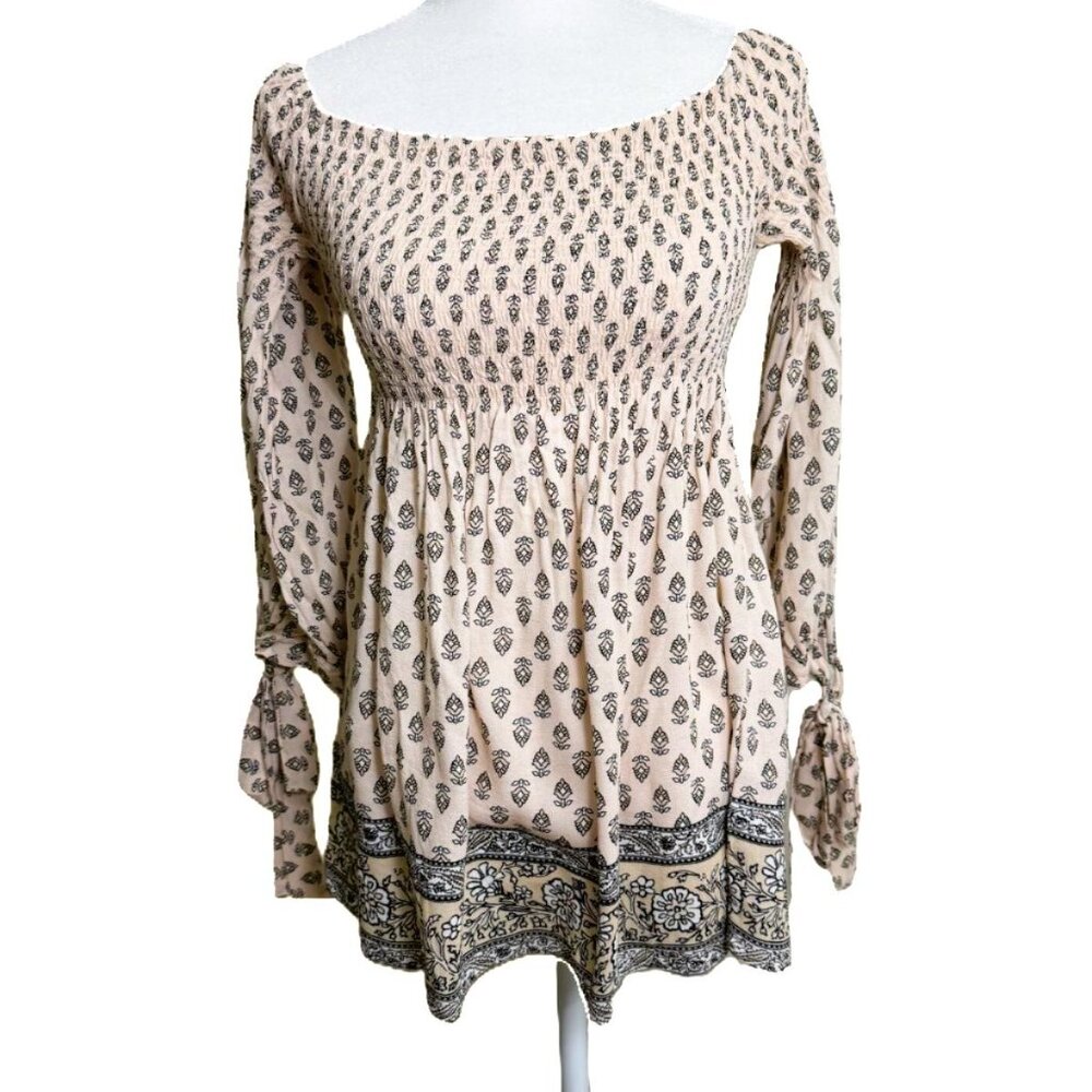 Socialite Off The Shoulder Flowy Top size S Long Sleeve